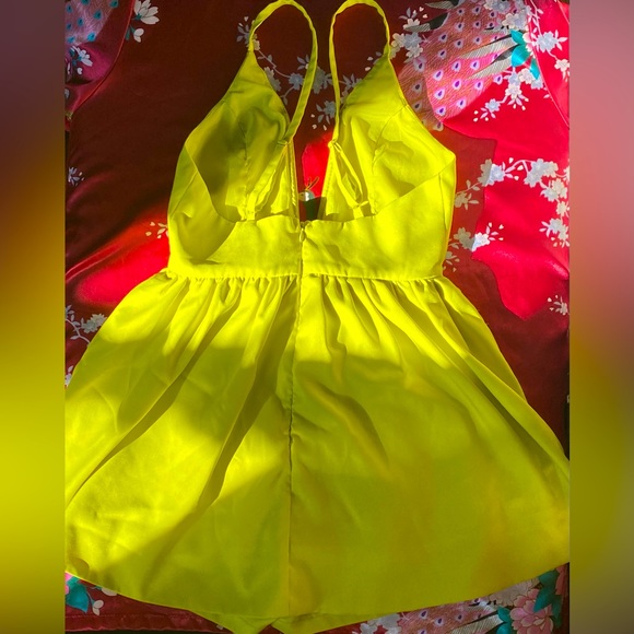 FashionNova Sub Lime Romper - Picture 8 of 9